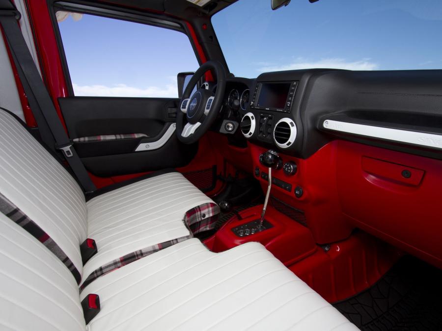  Jeep J-12 Concept 2012 года  (фото 4 из 16)